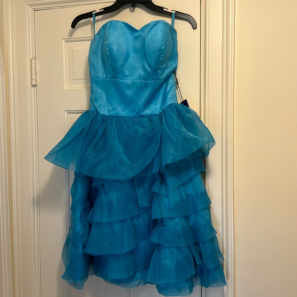 Brand: JJs House, Size: 2, Bust: 32.50”, Waist: 25.50”, Color: Pool